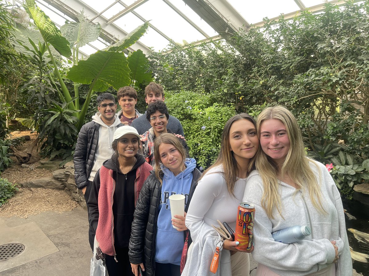 cchatham5's tweet photo. Day 4 of Senior NYC Trip!  A visit to the beautiful Bronx Zoo and then headed back to Hopedale! @hopedalejshs @kcrebasehps @DerekAtherton1 @HopedaleAP https://t.co/FtZMrnp8pn