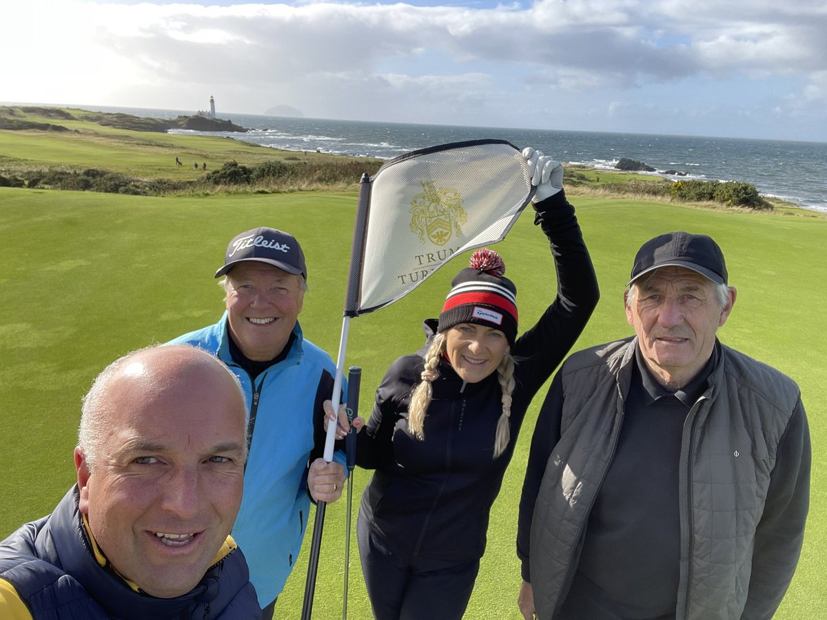 ARichardsonPro's tweet photo. Great day on the King Robert the Bruce Course @TrumpTurnberry with clients. All to play for tomorrow on the #AilsaCourse in the 36 Hole event with just 2pts separating Top from Bottom. #ThankYou #Golf #Clients #Scotland #Events #Trips 🏴 https://t.co/183p3XlJmj