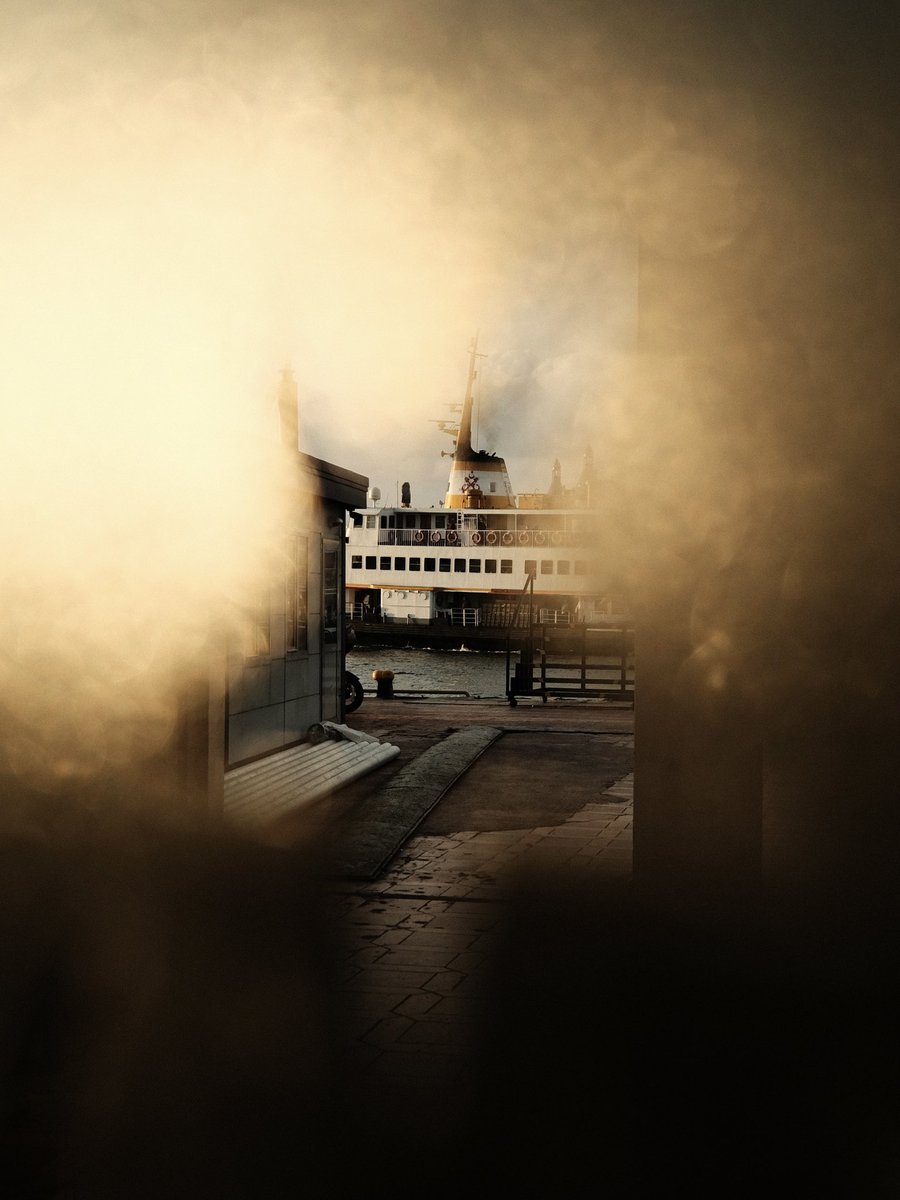 orkunkaan's tweet photo. #streetphotography #istanbul https://t.co/z7WejwORy3