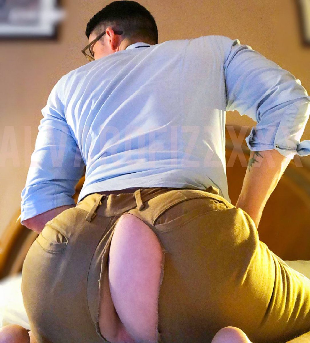 Feliz lunes
 »🔄 + ❤« 
#SEXROL #GAYROL #FREEROL