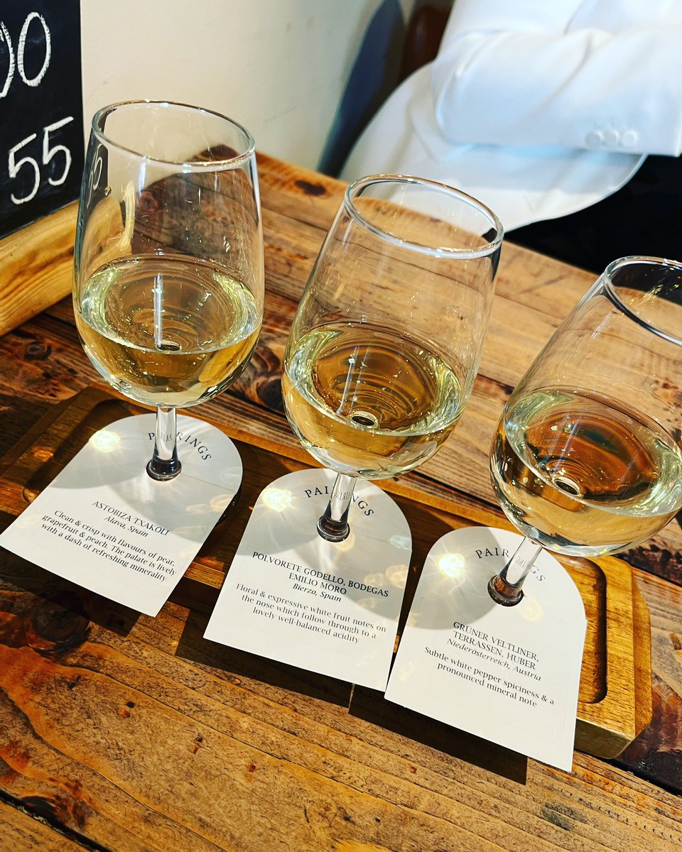 WineSank's tweet photo. White Wine Flight. Pairings, York, England #wine #winetasting #whitewine #york #winesank #wineclub #welovewine https://t.co/xjdq8K7lmJ