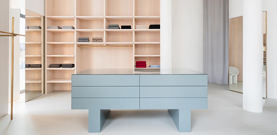 Innenarchitektur eines Store in Hamburg von Batek Architekten tinyurl.com/2mfvqtlu