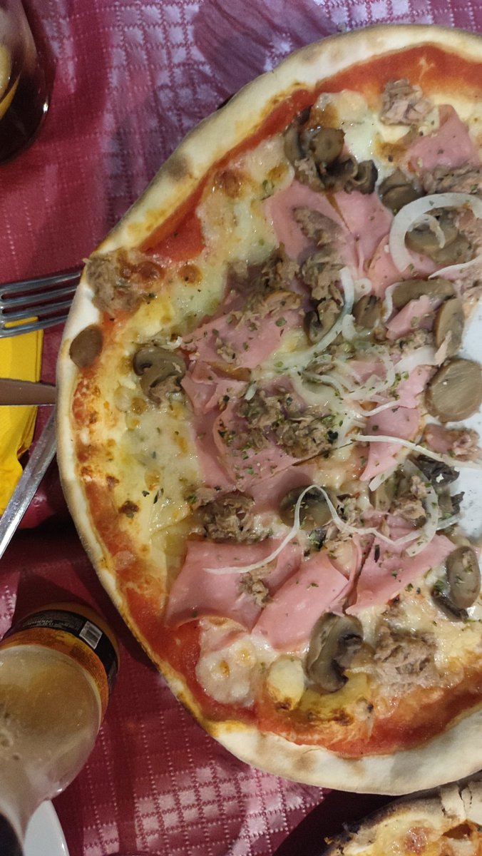 Esta noche hemos analizado el encuentro de ayer del <a href="/Poli_ElEjido/">Polideportivo El Ejido</a> frente al Mar Menor desde Pizzería Guzzi en Almerimar con <a href="/clares_juan/">Juan Antonio Clares</a> y José Antonio Herrera. Si no lo has podido escuchar recuerda que tienes todos los programas en nuestro canal de iVoxx