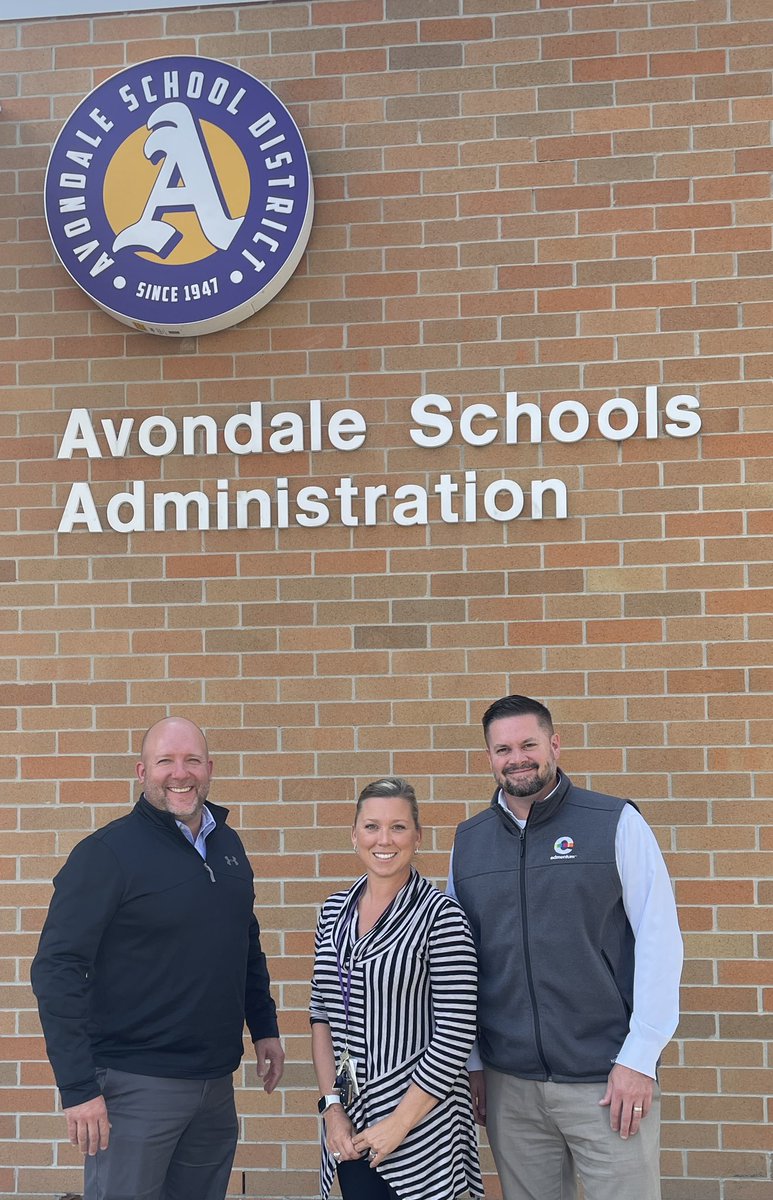 DanKelly1627's tweet photo. It was great meeting with our partners in @Avondaleschools to learn how we’re helping with their secondary students.  @ReckingerJon  @coryrath @edmentum https://t.co/yT1gb3L7iI