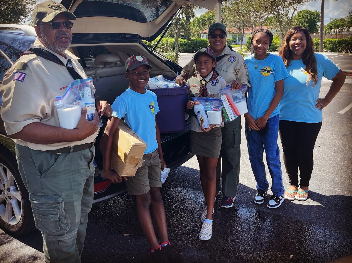 destinielaw's tweet photo. Today, #CubScout Pack 116 of Tabernacle Church donated approximately 1,000 toiletry items to the homeless at St. George's Center.  This #communityservice project exemplifies one of the core values of scouting instilled in our children, helping others. #AScoutisHelpful #ScoutMom https://t.co/L7MiEHoSgv