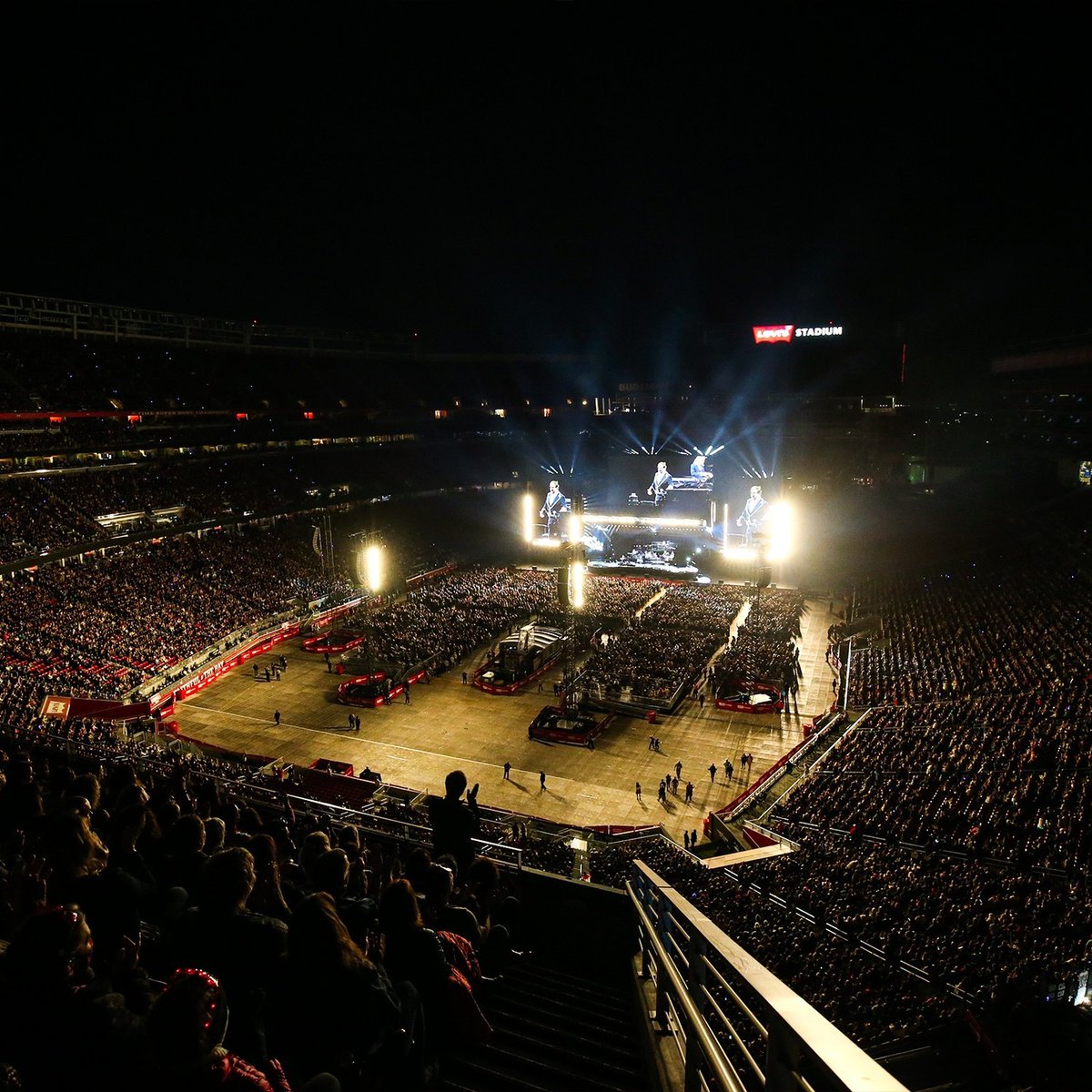 LevisStadium's tweet photo. The Rocket Man 🚀

Two great nights at #LevisStadium with @eltonofficial for the Farewell Yellow Brick Road - The Final Tour. https://t.co/Gf62K9n3QW