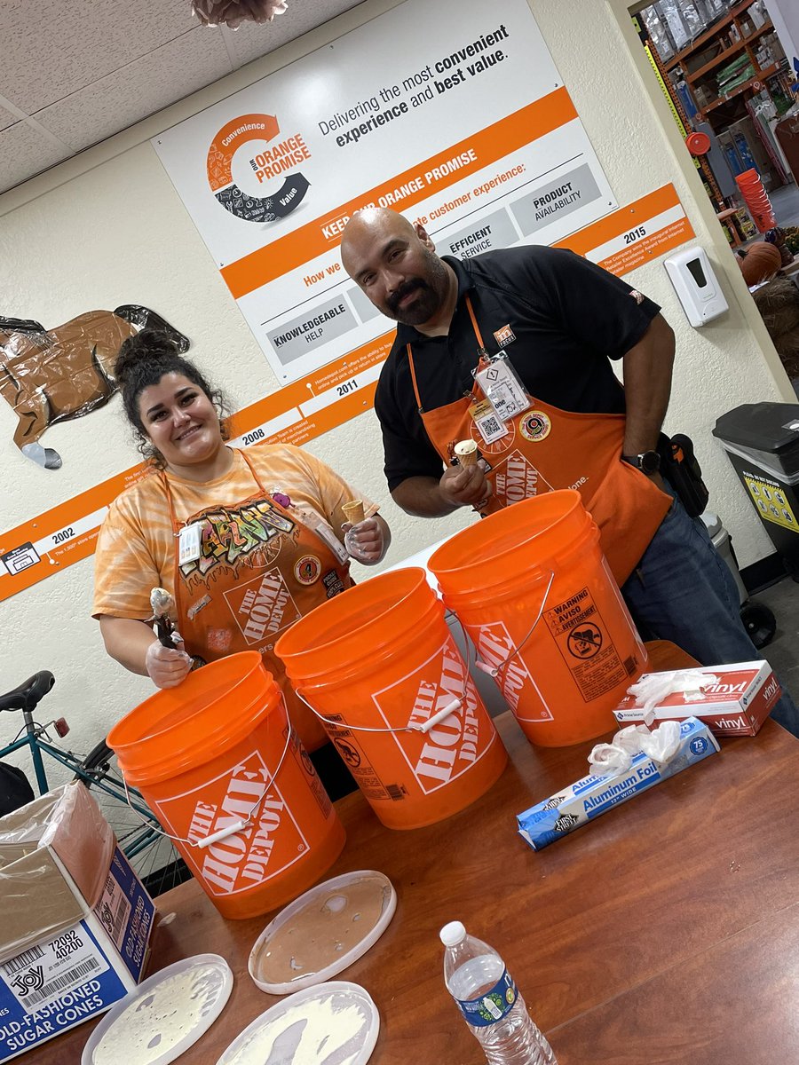 KarissaMaganaHD's tweet photo. π¨ 160 days safe alert at #HD1059!β¨#icecreamforall π¦β¨π₯#thankyouforworkingsafe @1059Specialty @oscarinvalen198 @1059Depot @HomeDepot1059 https://t.co/1OX9fYX4Io