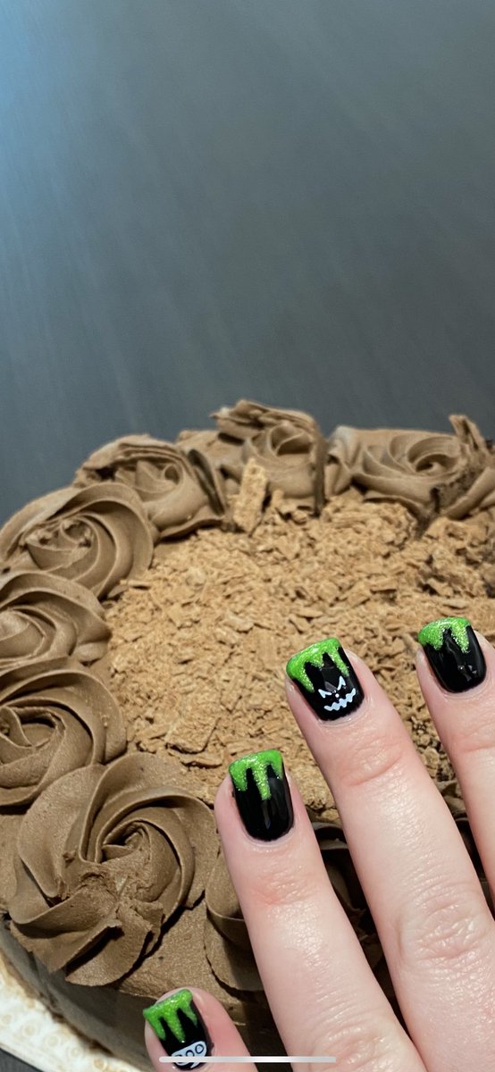 1frog's tweet image. When marketing bake… AND are ready for the next big event! #chocolate #halloween