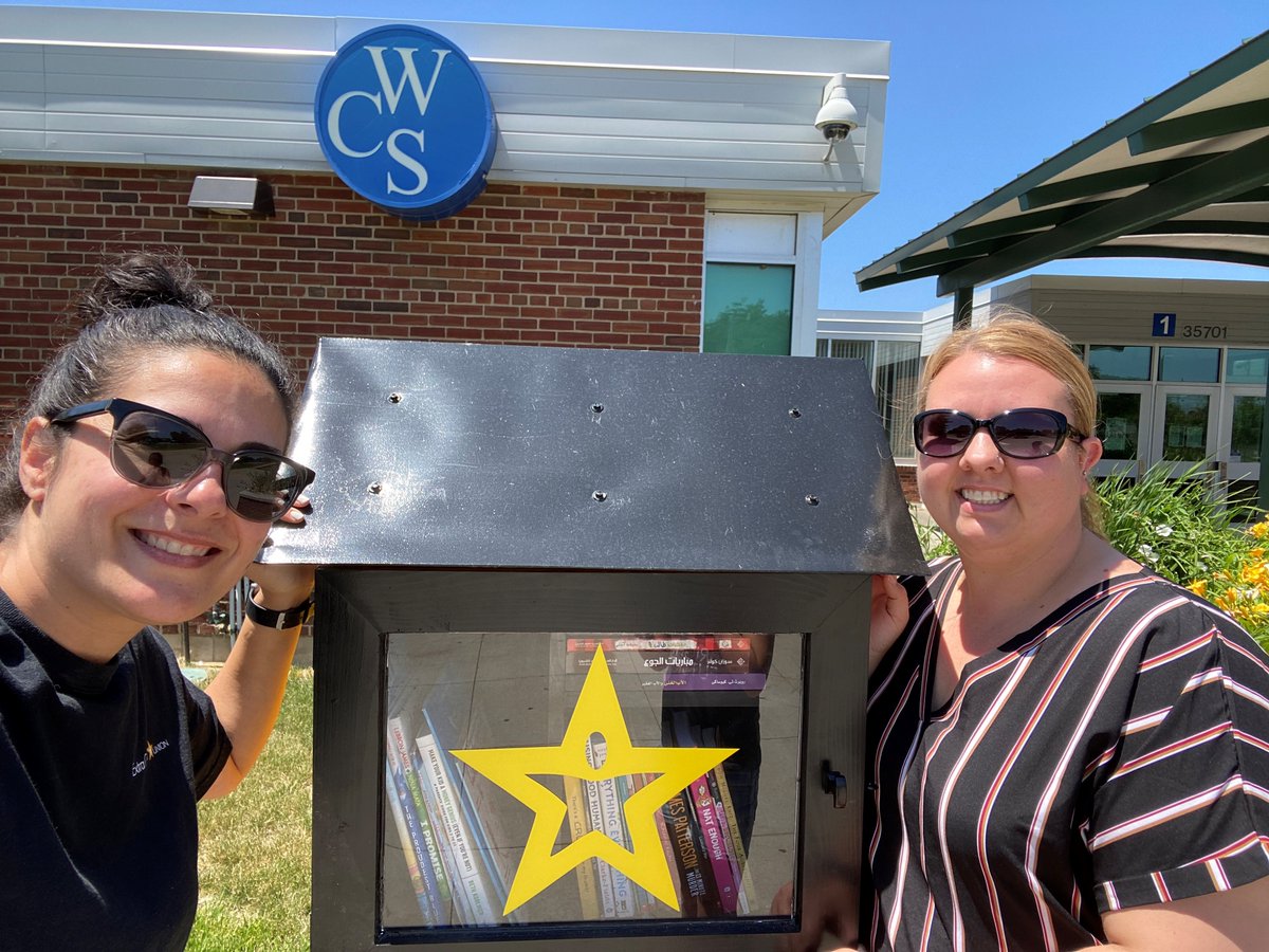 ExtraCU's tweet photo. The libraries offer visitors an opportunity to take a book they are interested in or share a book for which they no longer have a use by placing it in the library for others to enjoy. #cukind #read #communityresources #littlefreelibrary #smallcommunitylibrary #cudifference (2/4) https://t.co/WU2An77Uui