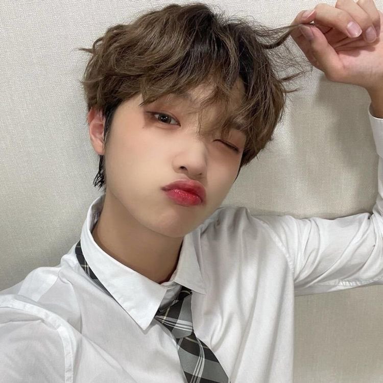 Update KBoys 🌻 on Twitter "Pra vocês, quais são os idols com visuais