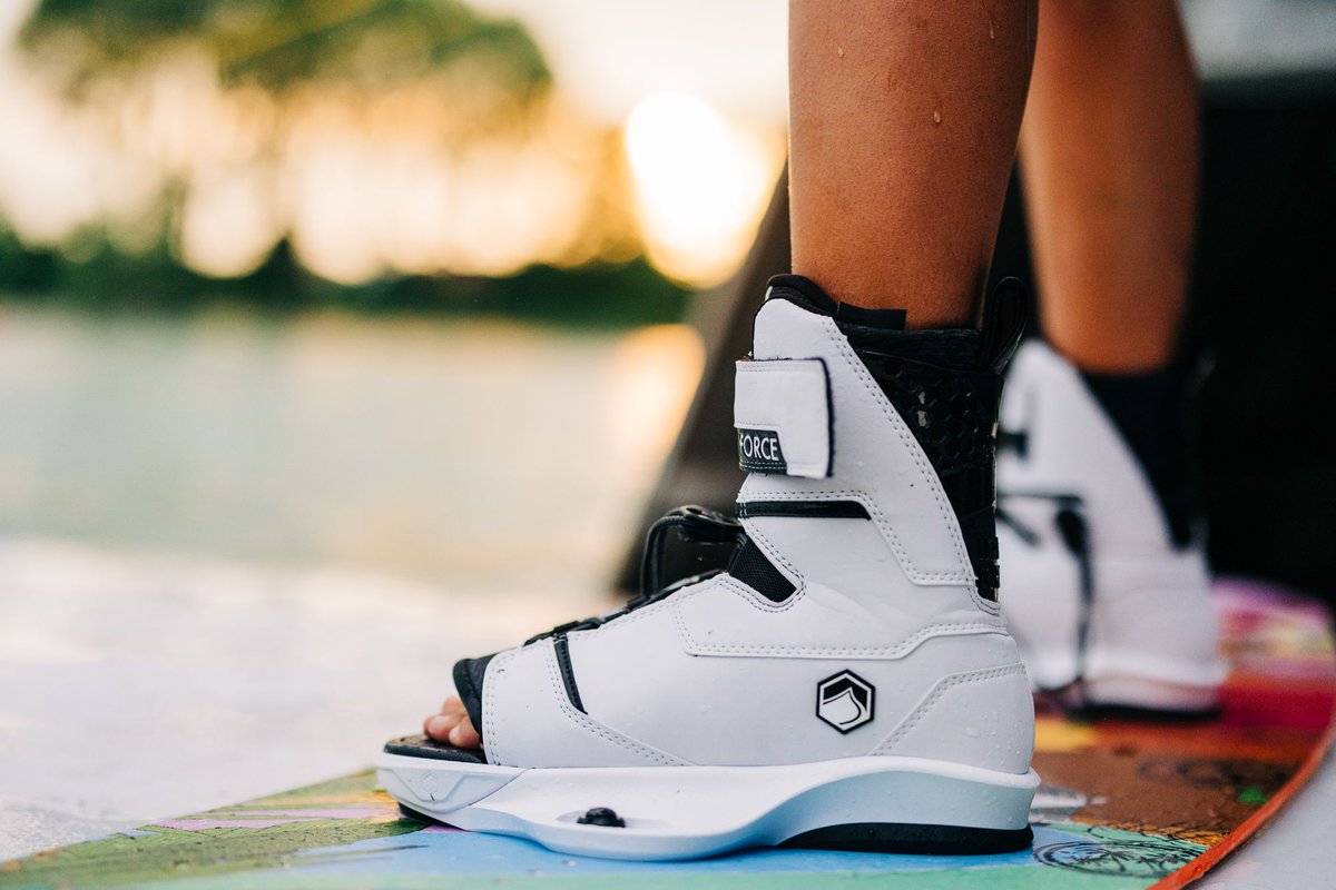 Sandy_Point's tweet photo. Hitting the wake park on holiday? Make sure you're geared up and your bindings are fresh - and if they no longer fit, pick up some new ones with Liquid Force!
🌊 https://t.co/BvZNUhXyz8 🌊
#liquidforce #wake #wakepark #wakeskate #wakesurf #wakeboat #waketow #towrope https://t.co/1mVR2Nxtiu