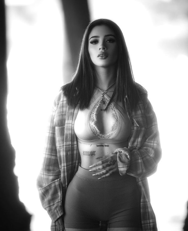 httfervs's tweet photo. necesito que fer me de su tip de cómo ser tan hermosa como ella dioss 😮‍💨💋 @iamfervalentina #iamferv https://t.co/2AEapORe2s