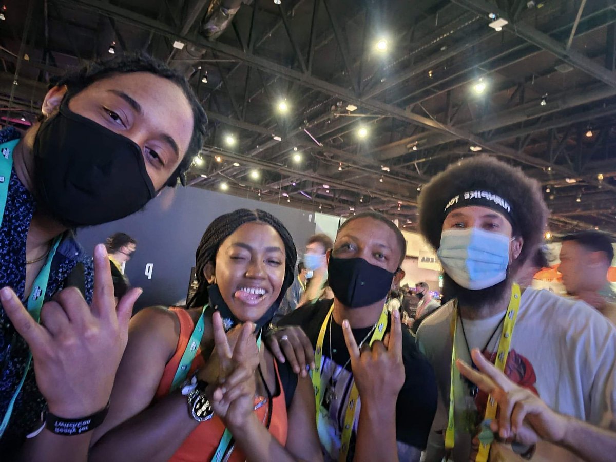 StreamerBlack's tweet photo. From @Gabbyygamess https://t.co/AecO4sCFHb