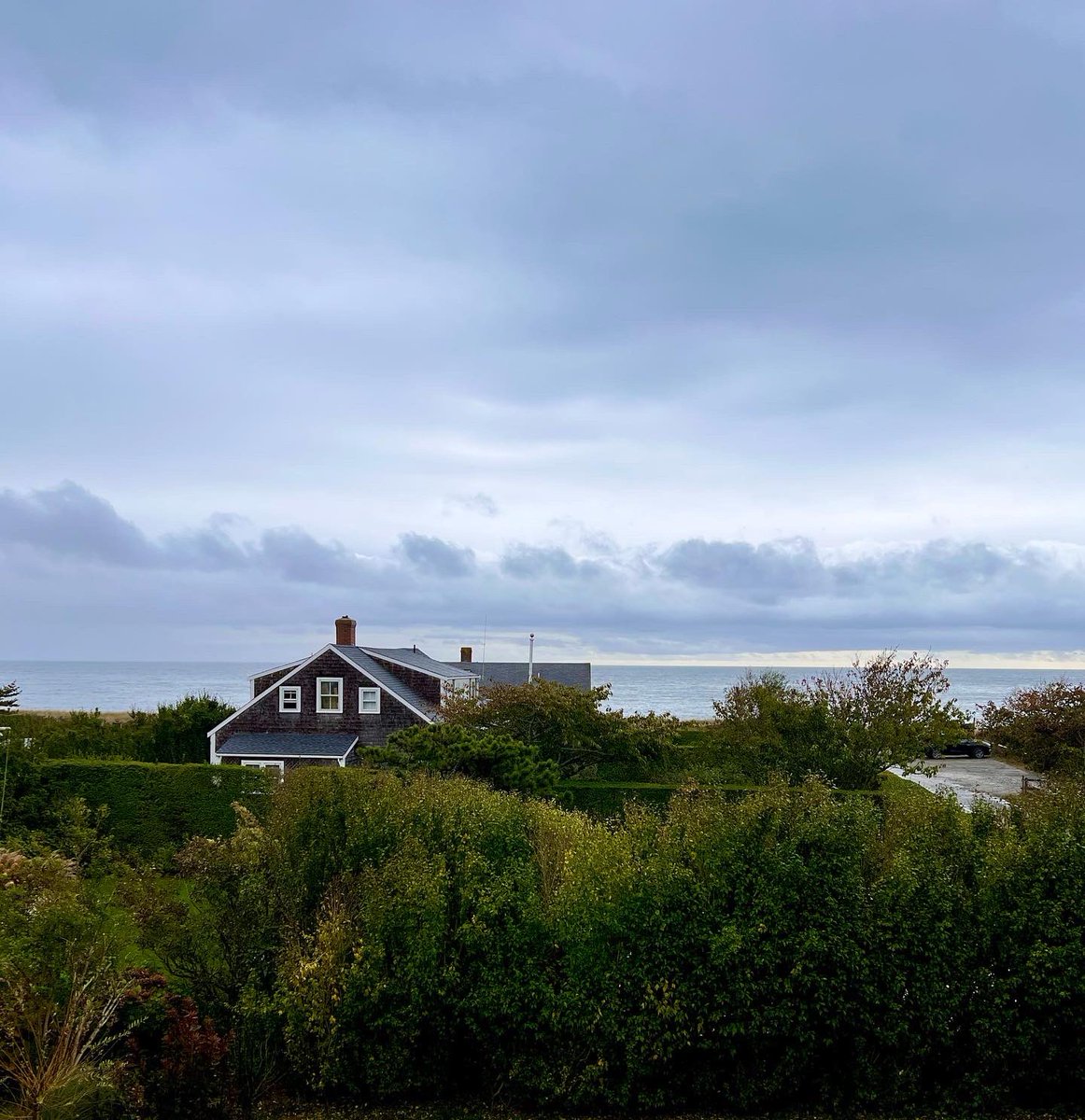 nml423's tweet photo. The Grey Lady on a grey day. #Sconset #Nantucket https://t.co/otlBcaCffL