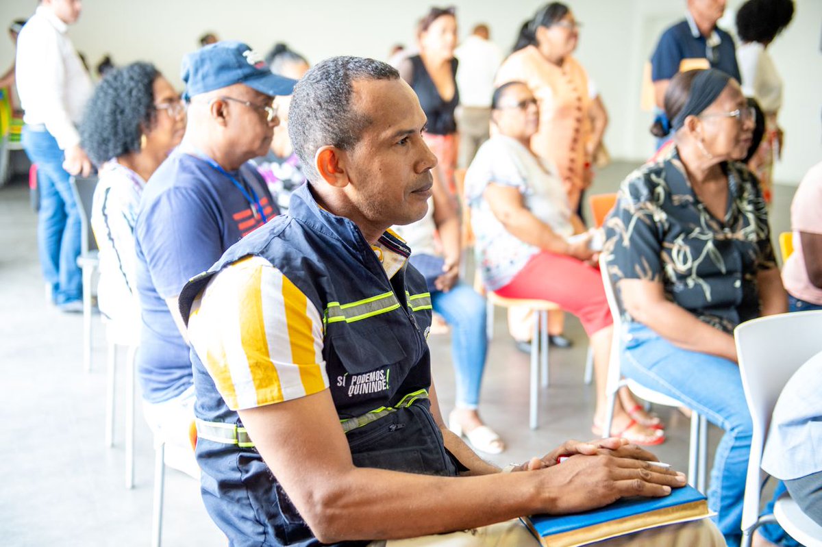 ccpdquininde's tweet photo. Secretario Ejecutivo del CCPD-Q, Lcdo. EdwinGuaguaSalazar, participa de Reunión Provincial con Asambleístas de la Comisión Derechos Humanos. https://t.co/AMwJ3wOK8u