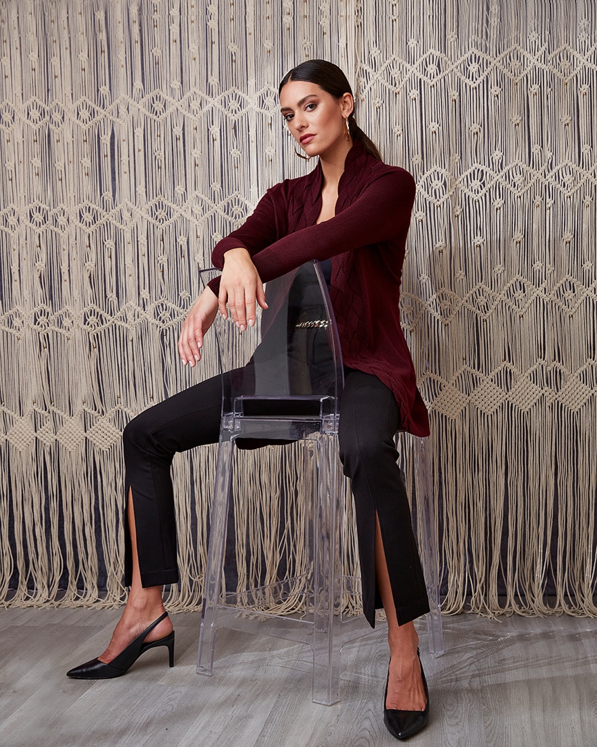 ElieTahari's tweet photo. Undone Luxury = Cozy Comfy Cool Style
The cable Cardigan is sure to be your next go-to fall layering piece! https://t.co/ScwWG9Uww2
#elietahari #October #sweaterweather #sweaters #luxury #luxuryclothing #designersweaters #designerstyle #fashionstyle #fashion #style #casualchic https://t.co/yAkxKc1z2Q