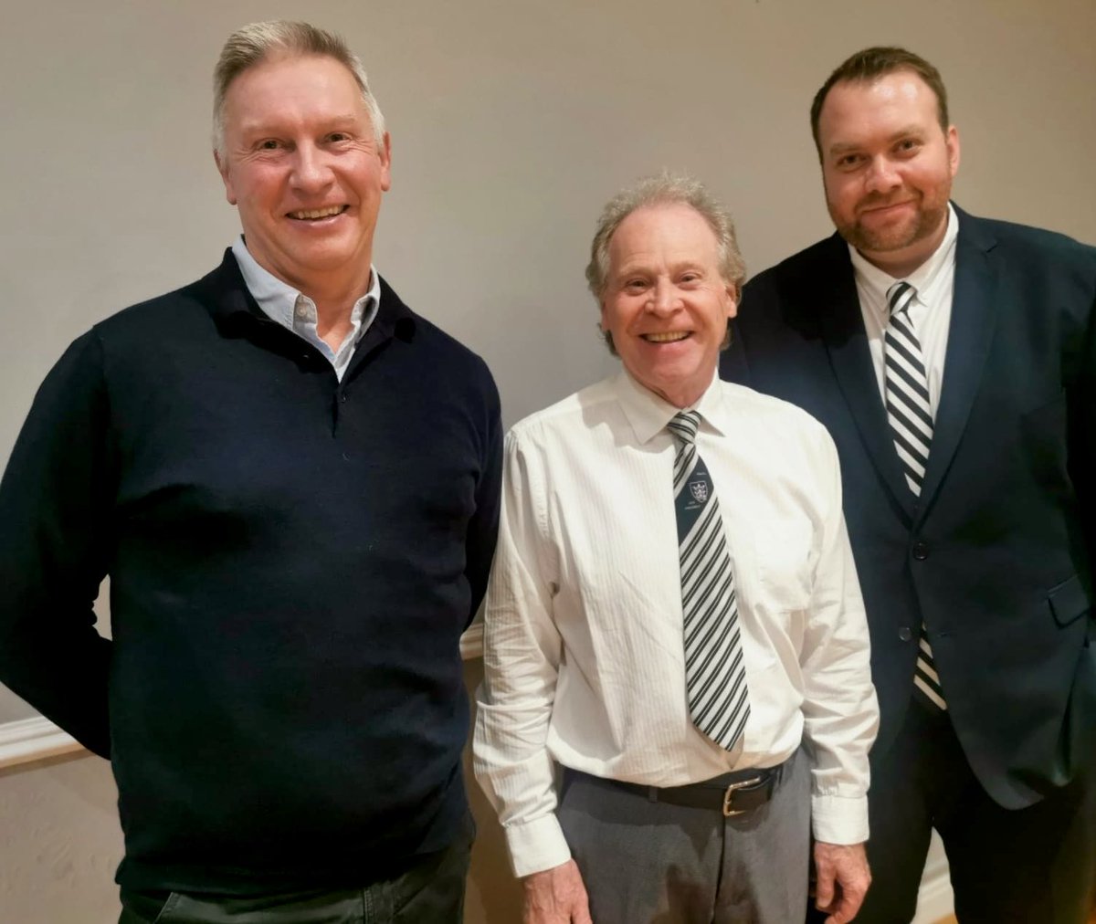 HullFCVPS's tweet photo. The VPs were pleased to have special guests at our meeting tonight. Adam Pearson and James Clark chatted with members and answered questions as details of 2023 season passes were released. Thanks to all at #HullFC for a great night. https://t.co/Qo8iAkz8rG