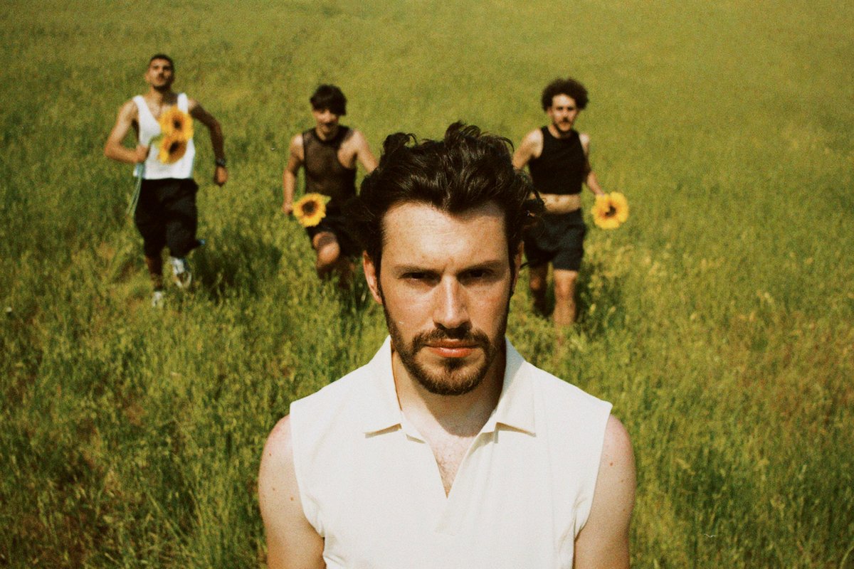 PiquedJacks's tweet photo. Siamo le stelle di punta dell'indie rock italiano. Qualcuno doveva pur dirlo. Ma mica noi, è stato #indieitaliamagazine. Link all'articolo: https://t.co/NNNegARzi0. #italianicons https://t.co/rSpAq5YB6V