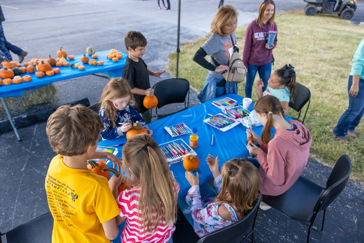 OTCedu's tweet photo. The OTC community had lots of fun from run to rockers at our Richwood Valley Campus Fall Festival. In between, we raised money for scholarships and enjoyed farm animals, chili, s'mores and guitars. Not to mention the li'l pumpkins decorating li'l pumpkins. 🦅🍁🔥🎃 https://t.co/oTfYh6rE2F