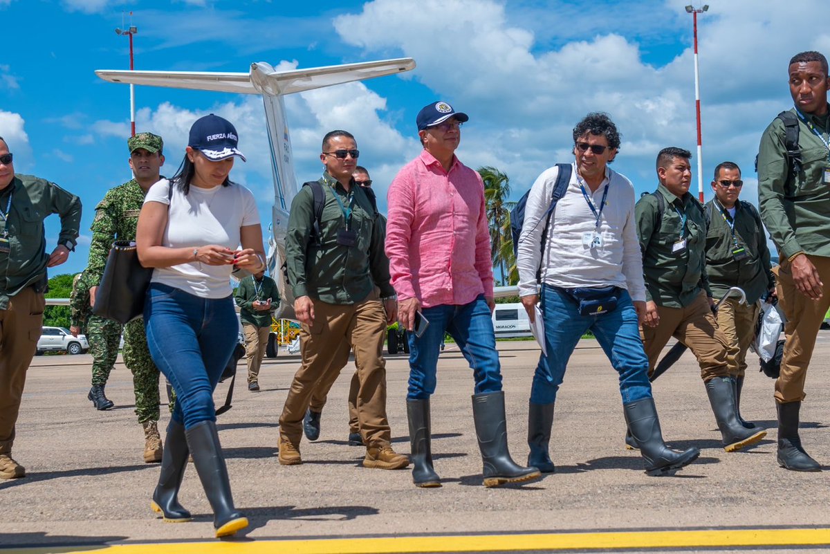 Gustavo Petro tweet media