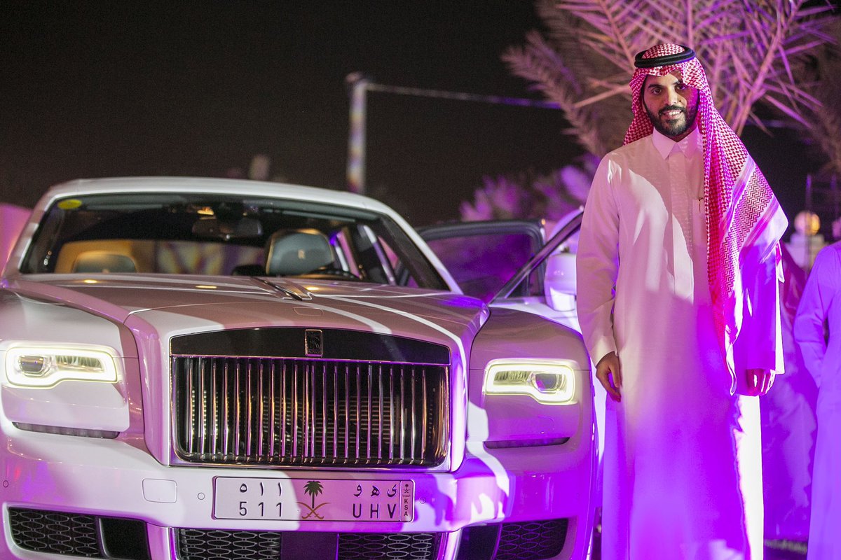 naifb22's tweet photo. الهدايا التي تقدم تباعاً لنجم السناب ونجم الأخلاق #غازي_الذيابي هي حصاد سنوات من المحافظة على القيم وسنوات من حب الخير للغير ..
زاده الله من فضله ونعيمه 

إلى الأمام يا ابن العم ، ونحن فخورين بك
@gazzi_24 https://t.co/MYcP646mkQ