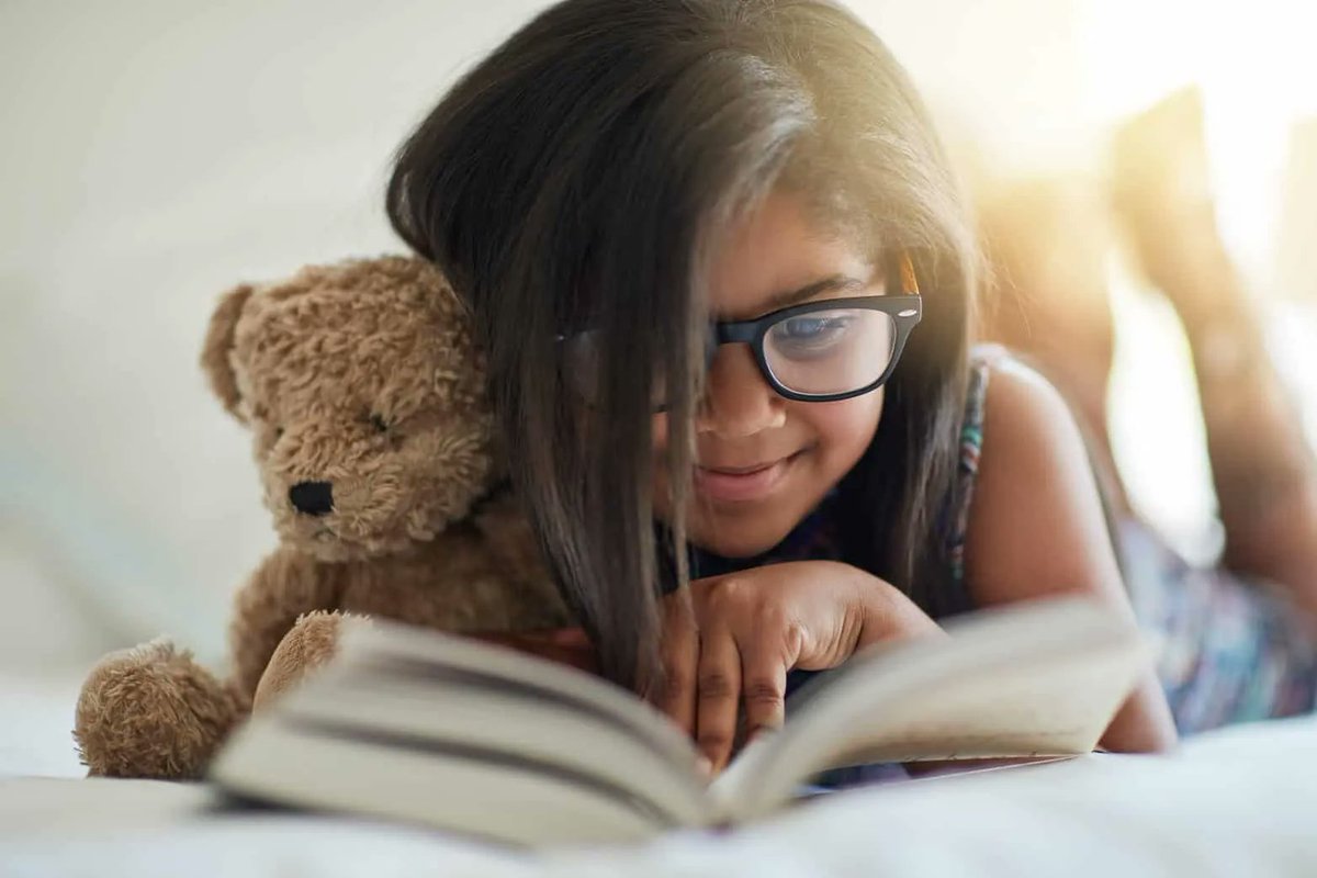 Tina De La Fe is "striving to avoid a 'single story' about how to provide all students access to literacy. High-quality, standards-aligned materials cannot do the job alone. Neither can diverse texts." How is she doing this? bit.ly/3C8vyMl #teachervoice
