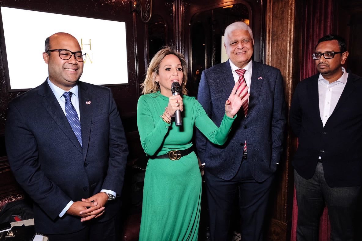 BritchamDR's tweet photo. ¡Hoy iniciamos oficialmente la edición IX de la Semana Dominicana en el Reino Unido, en la cual se estrechan los lazos culturales entre ambos países!

Con una amplia delegación de 110 empresarios y funcionarios de República Dominicana y Reino Unido.
#BritchamDR #BritchamEvents https://t.co/e68O6UYtyD
