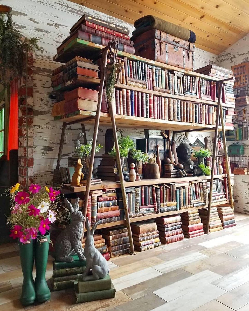 Libri_pedia's tweet photo. 📚 “Le debo todo lo que soy y todo lo que seré a los libros”.

🖌 Gary Paulsen https://t.co/zF6l4aXoKr