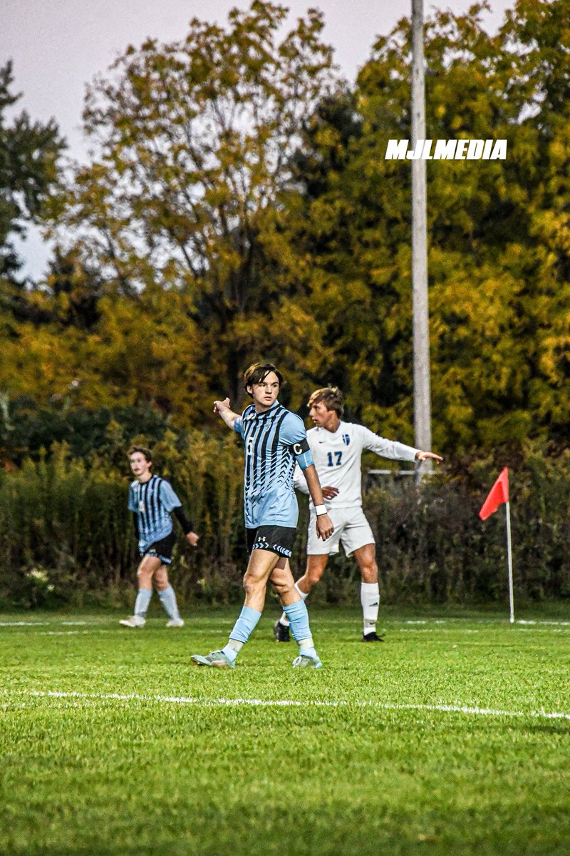 SJ_BoysSoccer's tweet photo. Congratulations to Trey Place and Gabe Nanni for being 1st Team All Conference! We also congratulate Max Ksiezopolski and Sam Harshman for being 2nd Team All conference! https://t.co/cv9XcHZ2Pu