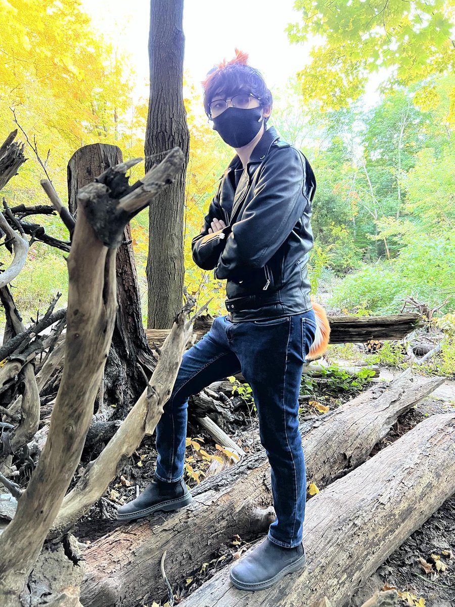 GraceheartLep's tweet photo. Some #gregglee cosplay from #nightinthewoods for #harfest
Gregg rules ok https://t.co/NSvQKyJnhP