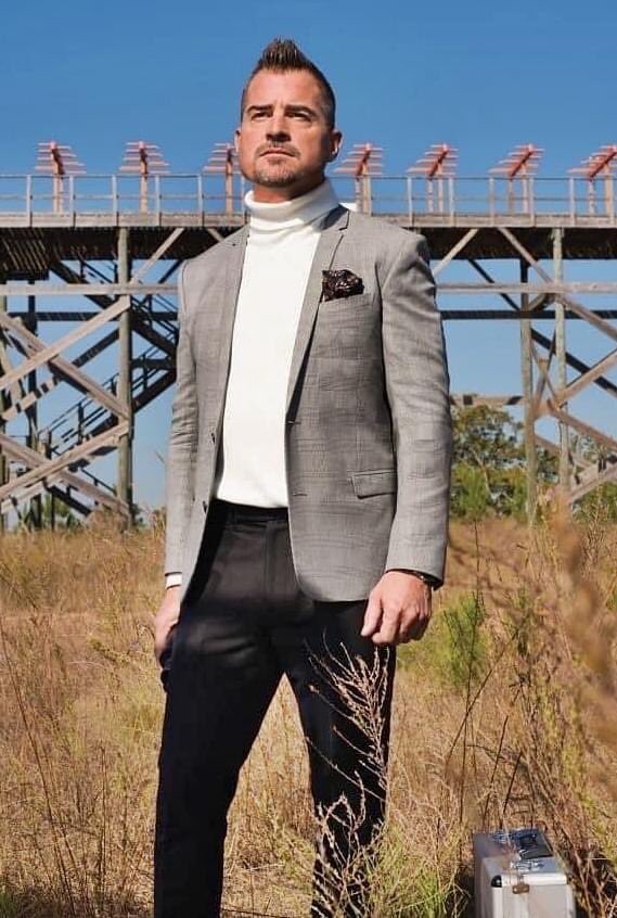 sarah49851371's tweet photo. Nearly chopped off his faux hawk!
#georgeeads #nickstokes #jackdalton #csi #macgyver #macgyvercbs #csilasvegas #csicrimesceneinvestigation #georgeeadsfans #smartdressedman #smart #fashion #fashioninsta #fauxhawk https://t.co/gPq6gH0jOI