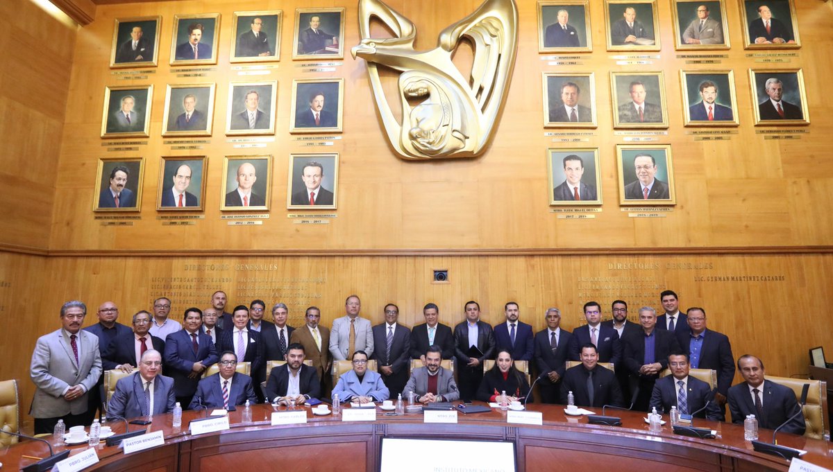 Tu_IMSS's tweet photo. Un acto de justicia social: Proponen #IMSS y @SSPCMexico incorporar a 100 mil ministros evangélicos a programa de Personas #TrabajadorasIndependientes.

➡️ https://t.co/zZ4woCPpTW https://t.co/5h5CVXXbSG