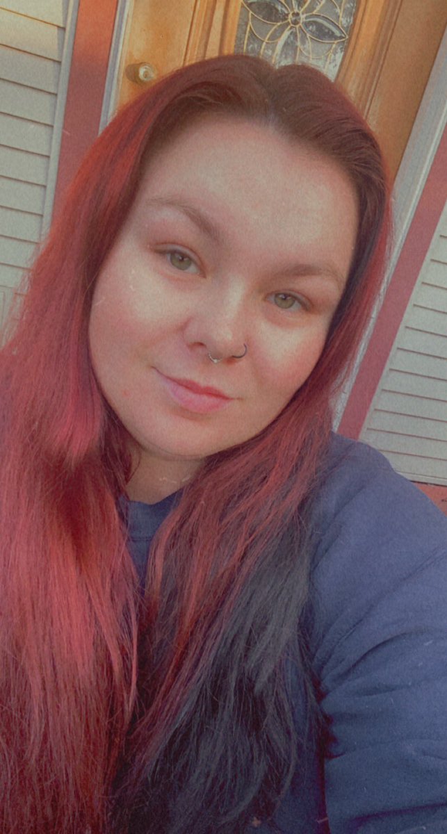 kirbysnarf182's tweet photo. #selfie #snapchat #snapchatselfie #iphone11 #paleforlife #smilefordays #greeneyes #splithair #girlswithpiercings #piercedgirlsdoitbetter #girlswithtattoos #inkedgirlsdoitbetter #pansexual #lgbtq #wlw https://t.co/sfvb7YEdRq