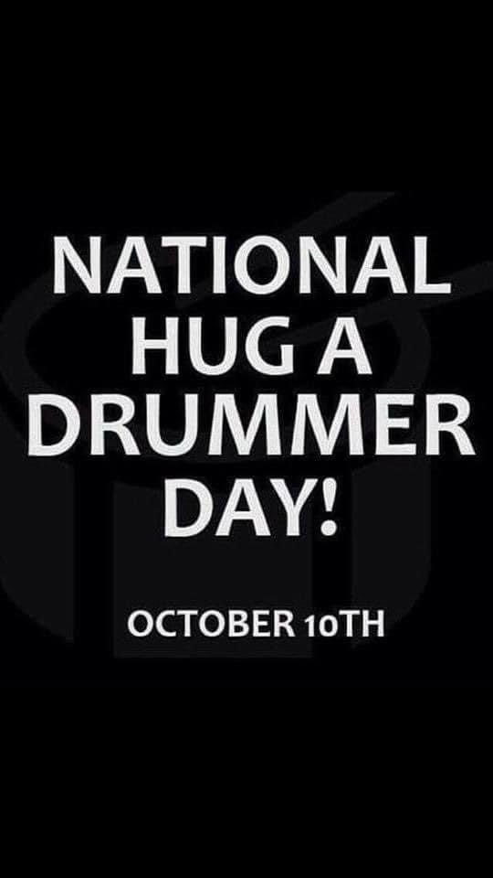 AlexDaleWCE's tweet photo. And since it’s also Eric Martin’s Birthday, just a reminder he started out as a drummer! 😉
#nationalhugadrummerday #drummer #hugs #hugadrummer https://t.co/biTocR15lL