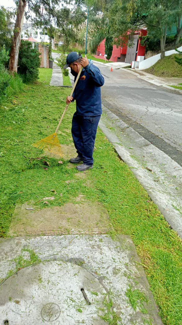 Ac_Sayavedra's tweet photo. Conservamos calles y áreas verdes. #CondadodeSayavedra https://t.co/mGcIO0U5kX