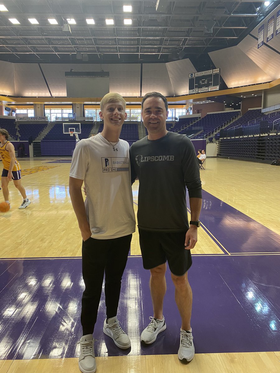 Ty_Odom3's tweet photo. had a great unofficial at Lipscomb University today! @coachacuff @Coach_Carroll https://t.co/Uuf5Z1nYIK