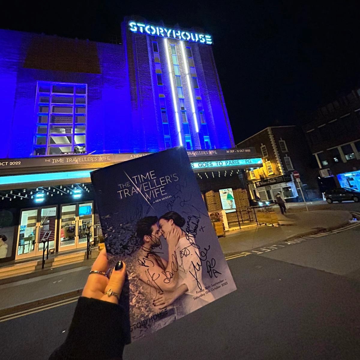 itsrxchellouise's tweet photo. If you get a chance to see the Time Travellers Wife on its last week, please do. such an astonishing show, the whole production was just breathtaking 🙌🏻 https://t.co/m76aRiOC1X