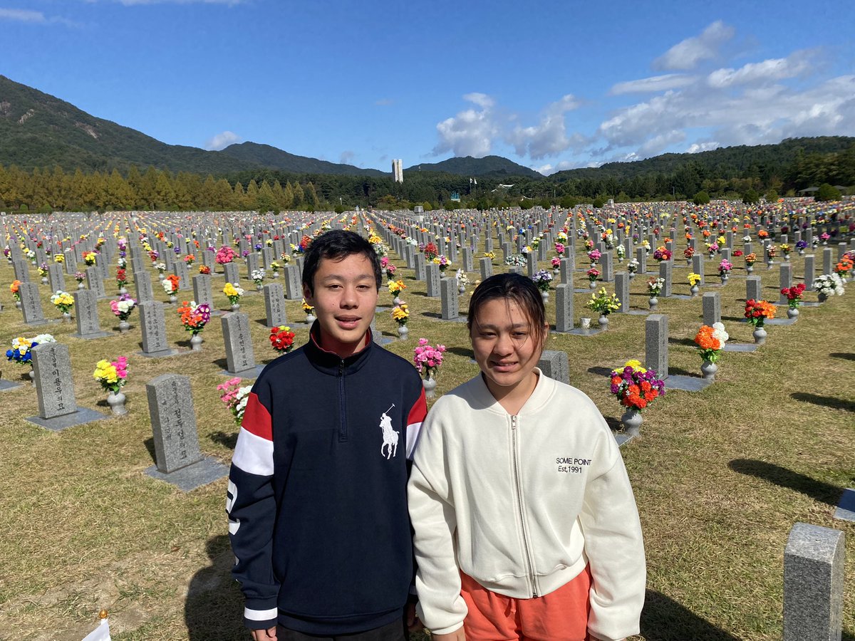twsmmix's tweet photo. #대전현충원 on the way to the memorial https://t.co/vD3w0yw89K