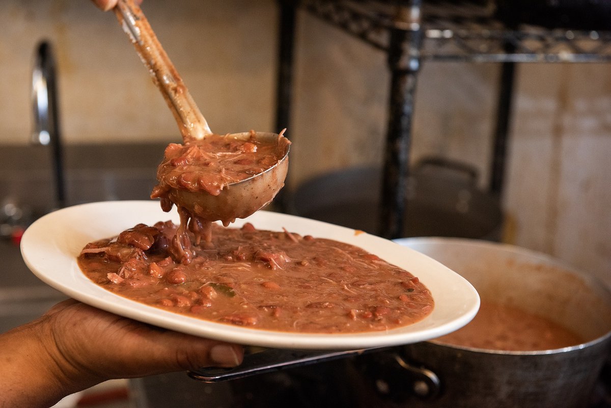 CamelliaBeans's tweet photo. What is "New Orleans style" red beans? Every family has its own recipe, so tell us about yours. ๐ซ๐ย #RedBeansMonday #RedBeansDoneRight https://t.co/Ny6EAHVyLT