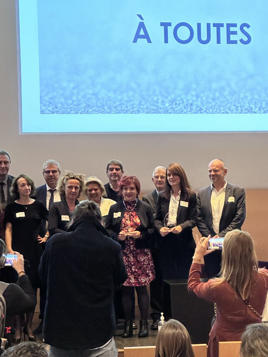 RechercheParamed tweet media