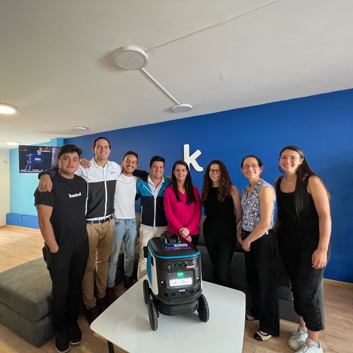 gokiwibot's tweet photo. 🤝Kiwibot was pleased to welcome the @USEmbassyBogota to our offices in Medellin, Colombia. We enhance and strengthen alliances between Colombia and the United States, to make a huge impact in the last-mile delivery industry, one robot at a time🤖
#alliances #kiwibot #usembass https://t.co/a7JIXzJmii
