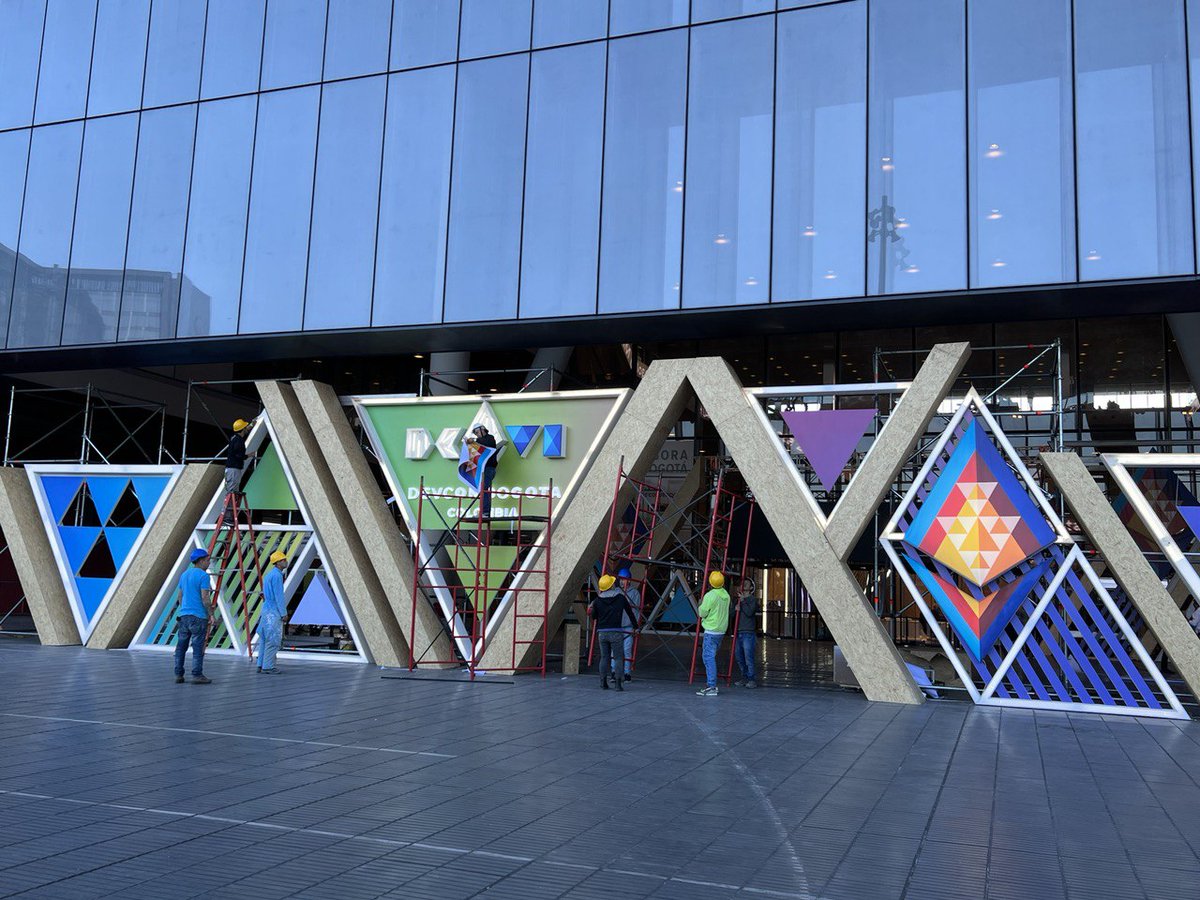 Zircon_Tech's tweet photo. SNEAK PEAK #devcon 2022!

Williams Olivera, ZirconTech's CTO has arrived at Bogotá and is already taking a peak at the venue. https://t.co/XgMdf0Wmfy