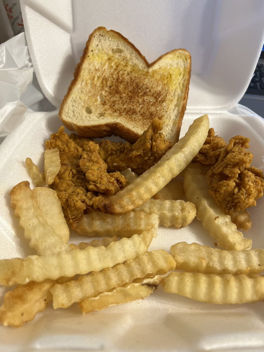 RobinEG73's tweet photo. @Zaxbys I don’t know what this is supposed to be called, but I call it unacceptable! https://t.co/dz5ZLTJncX