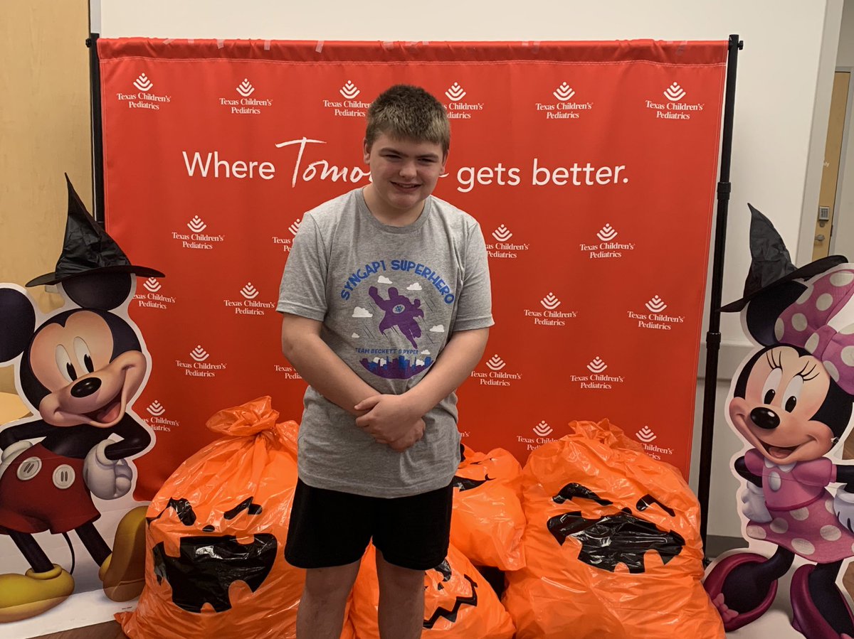 beckettthebean's tweet photo. I went for my yearly #wellcheck…got my flu shot & I’m growing taller. The doc said I’m going to have a growth spurt soon. I’m almost 5’5”! They think I will be 5’10” when I’m done growing. Fun taking a picture in front the #Halloween pumpkins! @texaschildrens #syngap1 https://t.co/FqGOPV1k3f