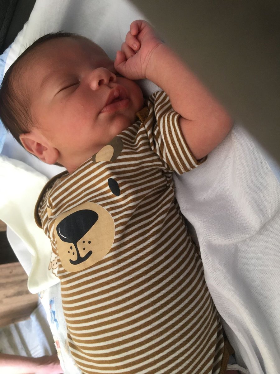 3CaiqueBrito's tweet photo. És o amor da minha vida. ❤️😍🥺👑 https://t.co/WJpG6OSz8v