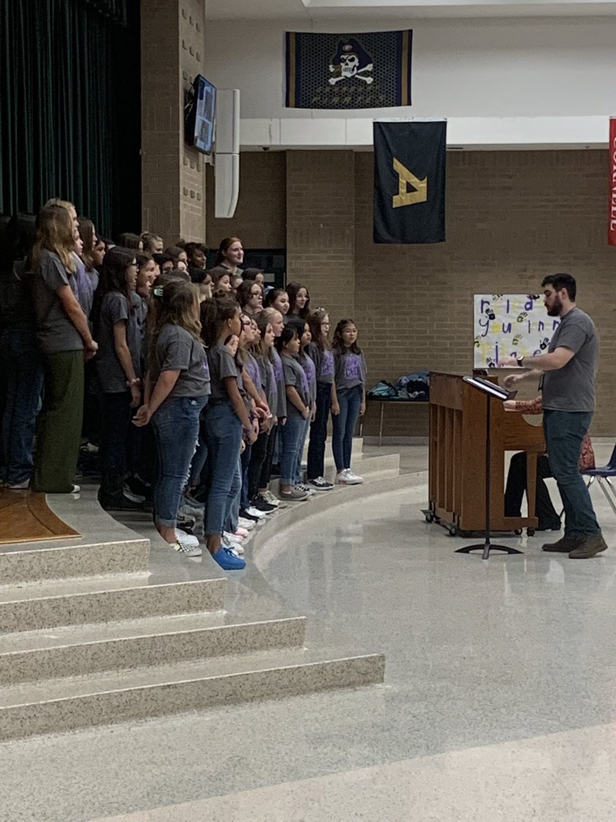 Granbury Middle School tweet media