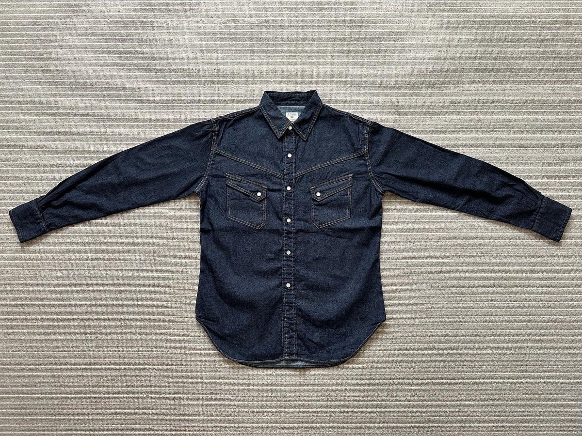 JOYPACIFIC1222's tweet photo. TCB jeans / ランチマンウエスタンシャツ
前からデニムシャツは1枚欲しくて、色々なメーカーからデニムシャツは出ていますが、「デニム」と名前に付くいじょうはTCBさんのやつがいいなと思い、ちょうどこちらが入荷されてたので試して即買いでした。
#tcbジーンズ
#tcbjeans
#qurious https://t.co/UF3L3Cxq7H
