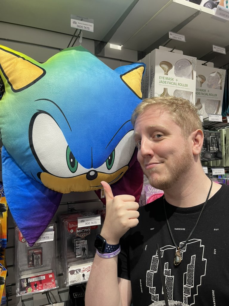 Ph1LzA's tweet photo. Found gay Sonic https://t.co/WVWusFxigz