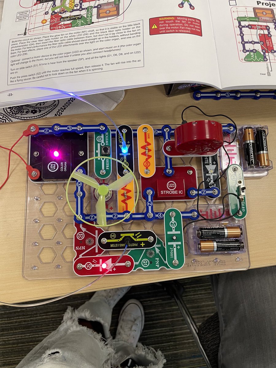 MsYassi's tweet image. Thank you to @IEEE Ventura chapter,  @lareina_regents and volunteers for the STEM event for girls on 10/8/22. We very much appreciate this well attended event (heard the orange chicken was fabulous too). #WomenInSTEM