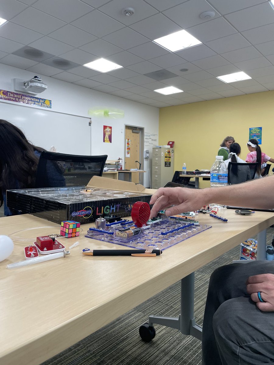 MsYassi's tweet image. Thank you to @IEEE Ventura chapter,  @lareina_regents and volunteers for the STEM event for girls on 10/8/22. We very much appreciate this well attended event (heard the orange chicken was fabulous too). #WomenInSTEM